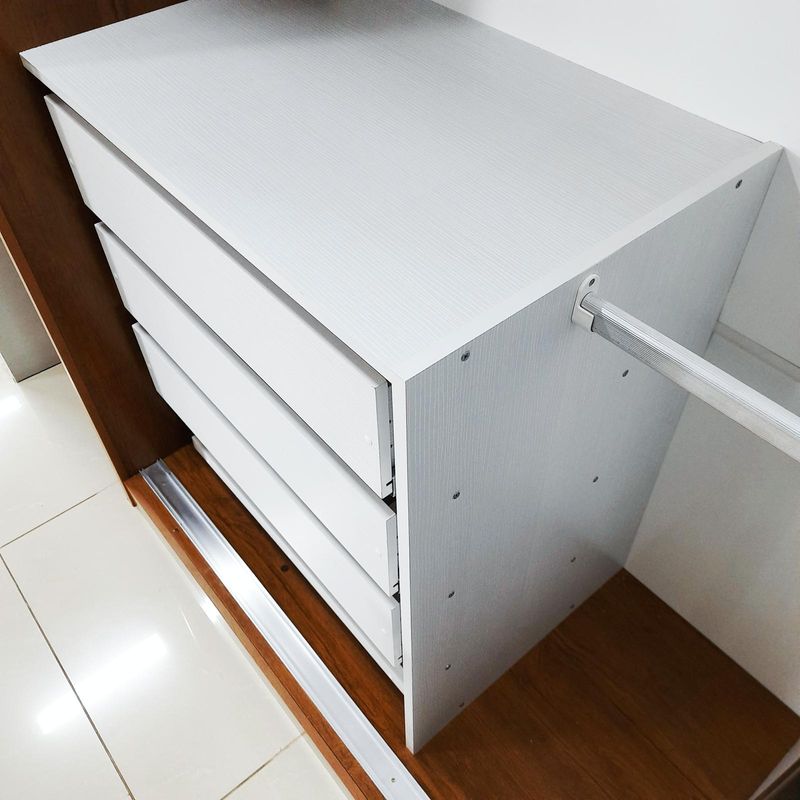 guarda-roupa-solteiro-eco02-detalhe-gaveteiro