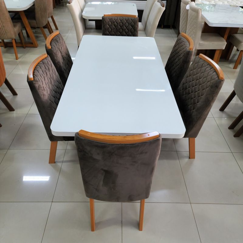 sala-gabi-naturale-off-cadeira-marrom-real-2