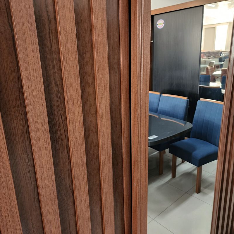 guarda-roupa-casal-petra-3-portas-4-gavetas-bom-pastor-amendoa-img-3