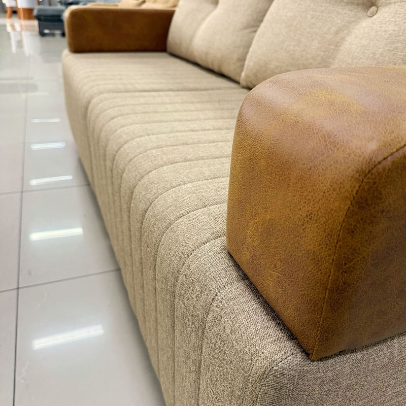 sofa-2-lugares-155m-1-leona-bom-pastor-linho-bege-caramelo-img-5