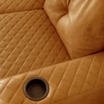 Sofá 3 Lugares Essenza Living  Bom Pastor Caramelo Imagem 5